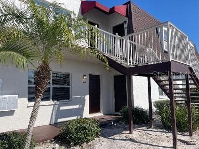 9105 W HILLSBOROUGH AVENUE # I104, TAMPA, FL 33615