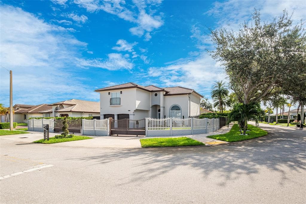 1385 SW 143RD COURT, MIAMI, FL 33184 — zdjęcie 2