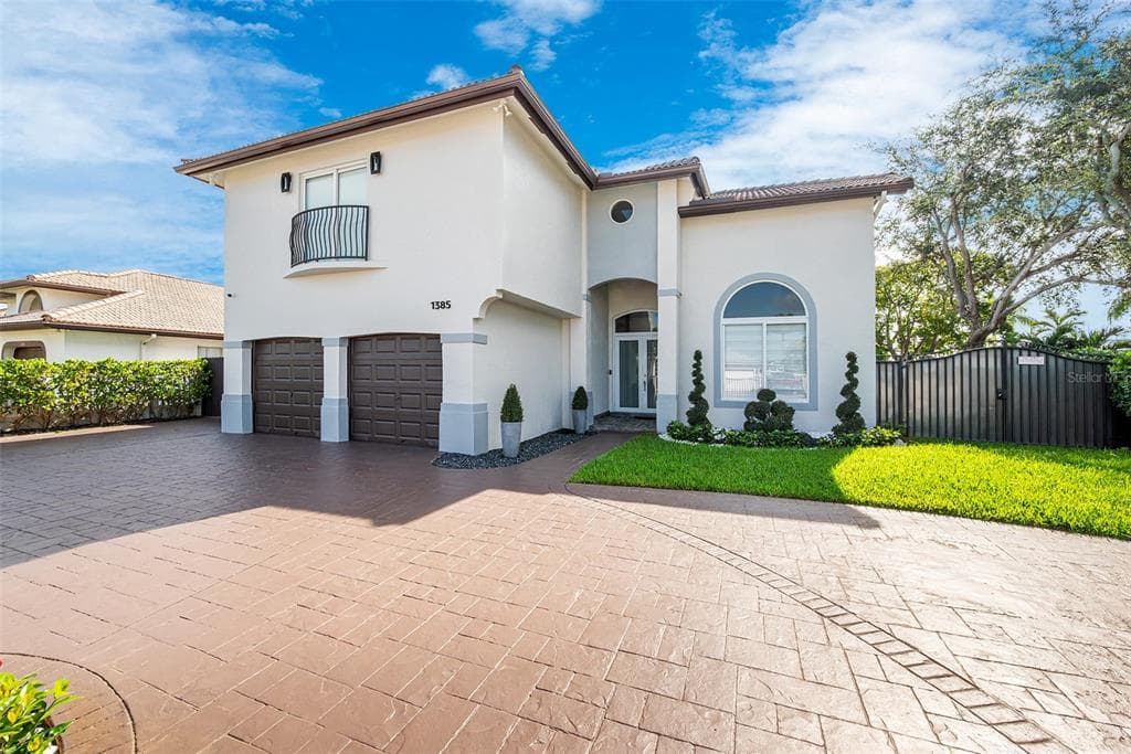 1385 SW 143RD COURT, MIAMI, FL 33184