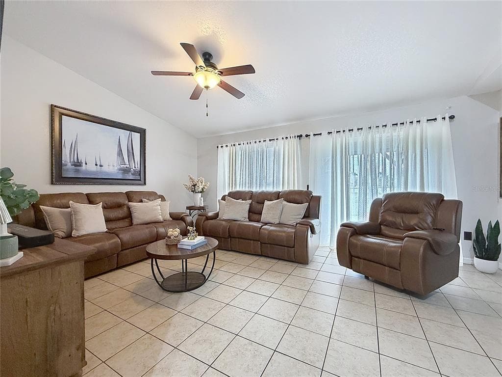 522-524 IMPERIAL PLACE, KISSIMMEE, FL 34758 — zdjęcie 4