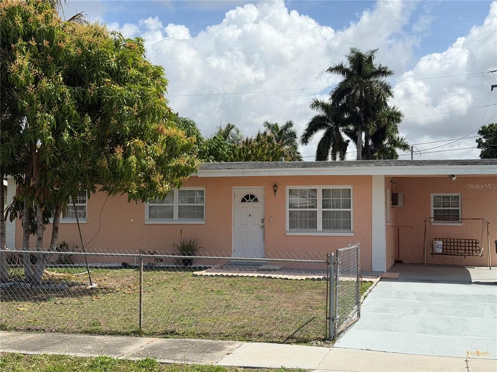 32 ROANOKE DRIVE # 0, FORT MYERS, FL 33905