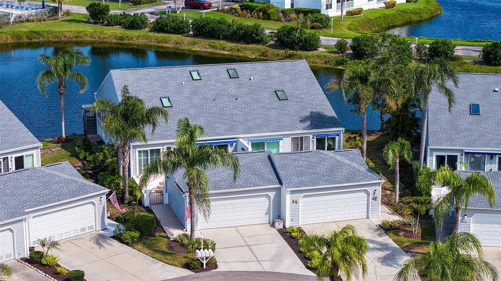 1005 PELICAN COURT, BRADENTON, FL 34209