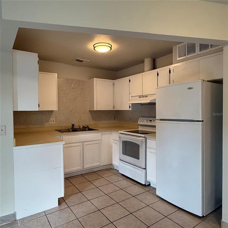 328 ORTIZ BOULEVARD # B, NORTH PORT, FL 34287 — zdjęcie 3