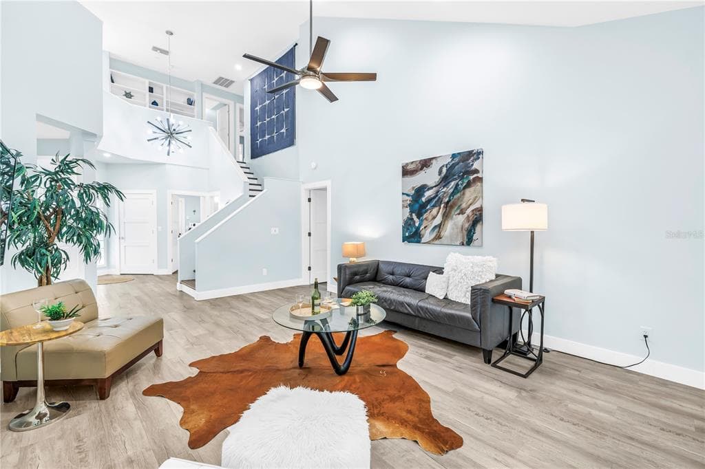 355 RED CEDAR COURT NE, ST PETERSBURG, FL 33703 — zdjęcie 4