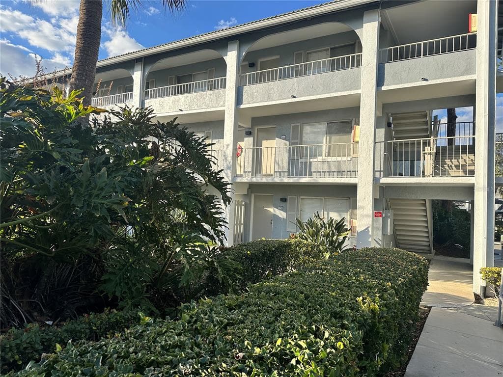 123 BLUE POINT WAY # 110, ALTAMONTE SPRINGS, FL 32701