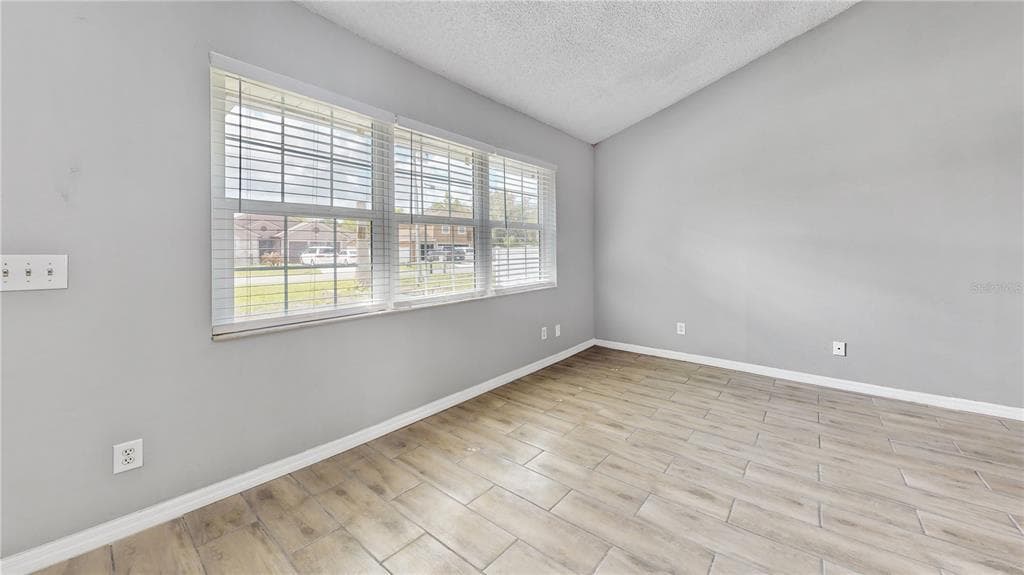 305 MEDINA COURT, KISSIMMEE, FL 34758 — zdjęcie 3