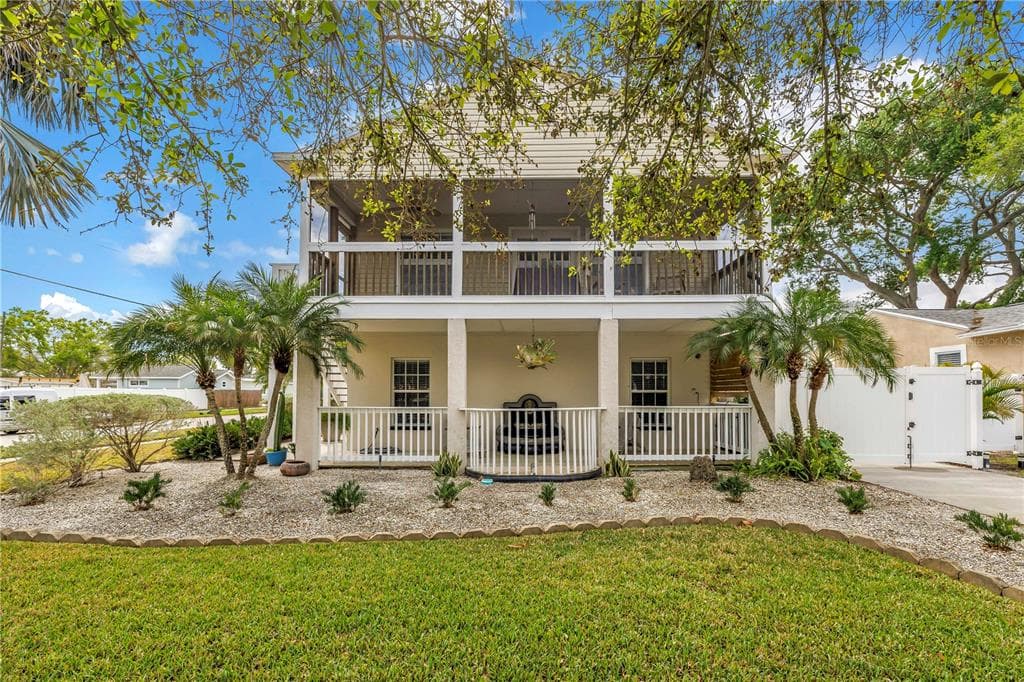 786 59TH AVENUE NE, ST PETERSBURG, FL 33703