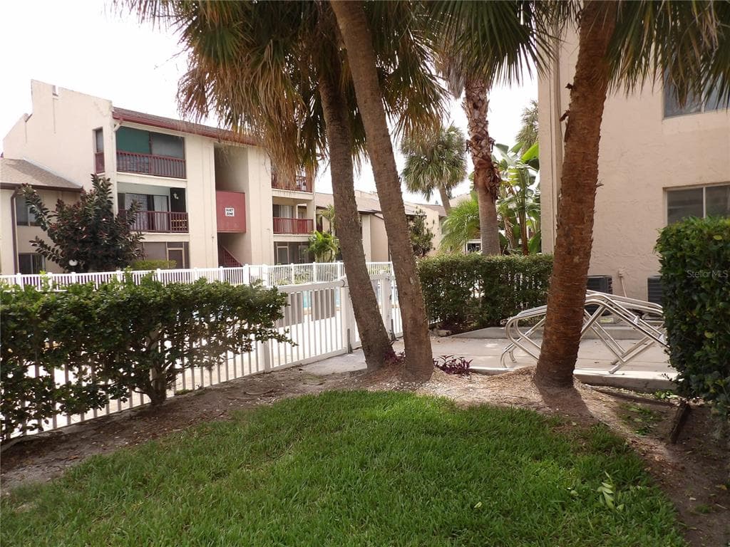 3836 N LAKE DRIVE # 119, TAMPA, FL 33614 — zdjęcie 3