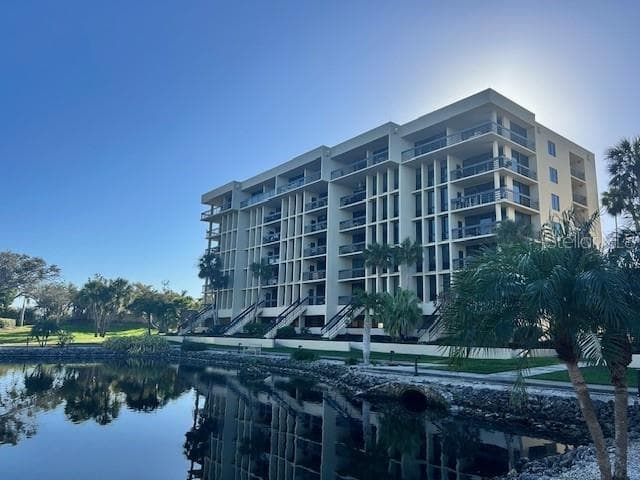 1095 GULF OF MEXICO DRIVE # 104, LONGBOAT KEY, FL 34228