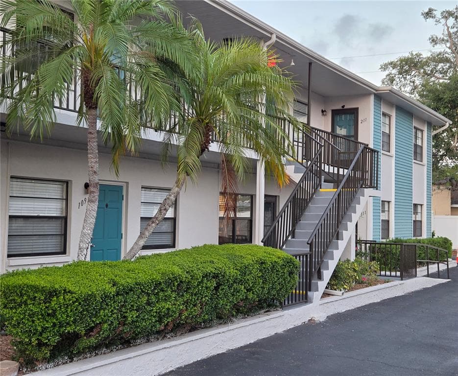 5925 TERRACE PARK DRIVE N # 111, ST PETERSBURG, FL 33709 — zdjęcie 4