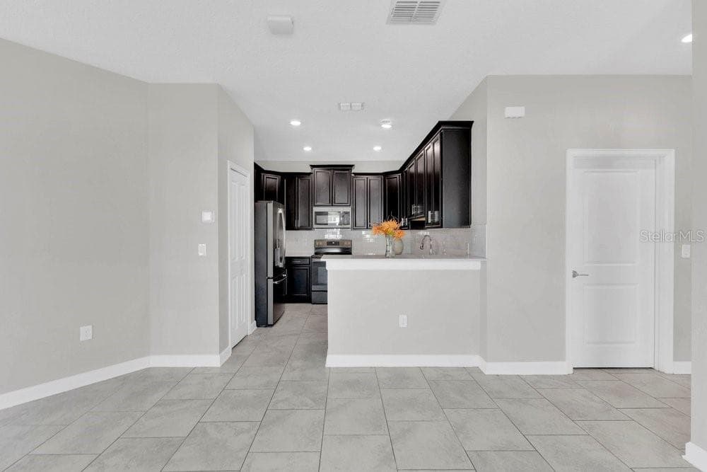 1051 QUAKER RIDGE LANE, DAVENPORT, FL 33896 — zdjęcie 5