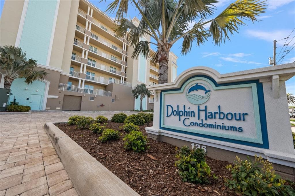 125 ISLAND WAY # 402, CLEARWATER BEACH, FL 33767