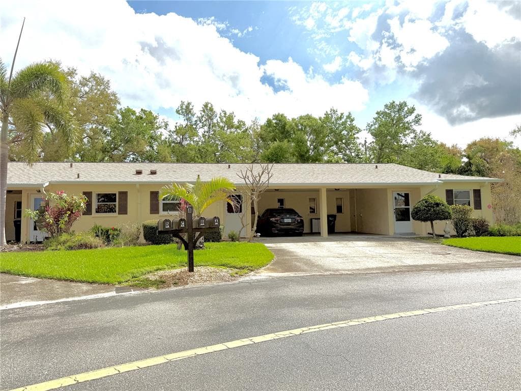 390 301 BOULEVARD W # 8A, BRADENTON, FL 34205