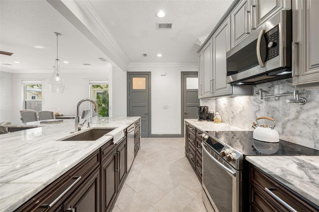 237 7TH AVENUE N # 2, ST PETERSBURG, FL 33701 — zdjęcie 5