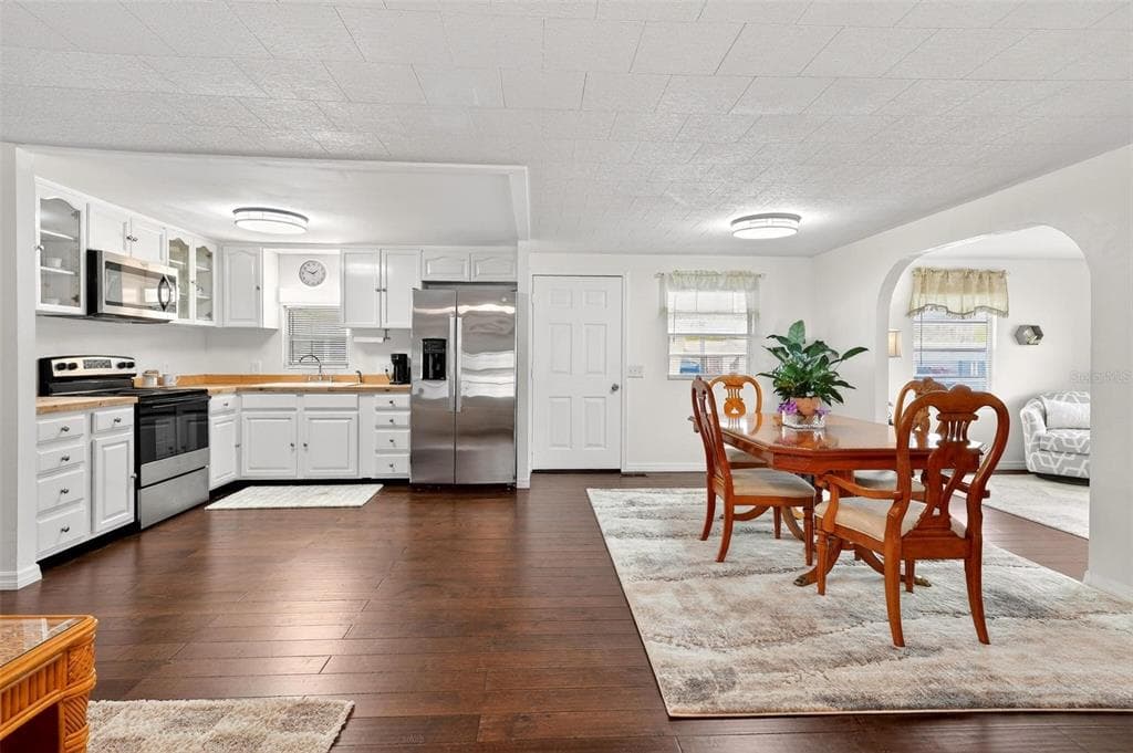7 COCOS PLUMOSA DRIVE # A, EUSTIS, FL 32726 — zdjęcie 3