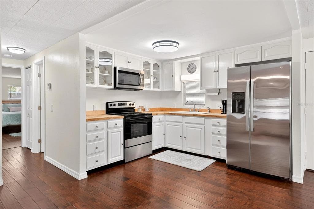 7 COCOS PLUMOSA DRIVE # A, EUSTIS, FL 32726 — zdjęcie 5