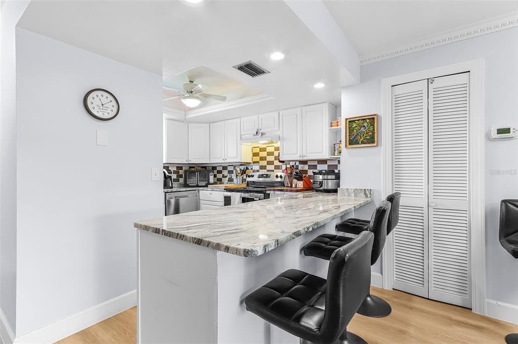 3935 COUNTRY CLUB BOULEVARD # 17, CAPE CORAL, FL 33904 — zdjęcie 5