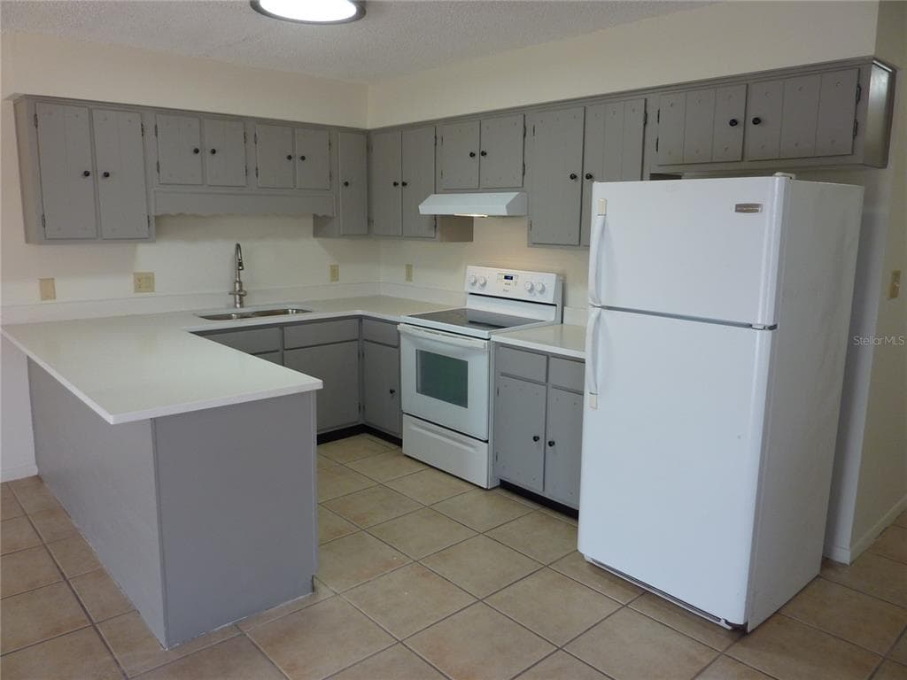 1154 FAIRWAY DR, LAKELAND, FL 33801 — zdjęcie 2