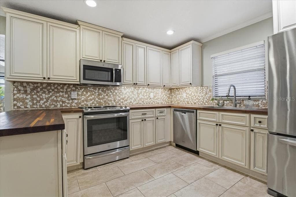 1467 GEORGETOWNE DRIVE, SARASOTA, FL 34232 — zdjęcie 4