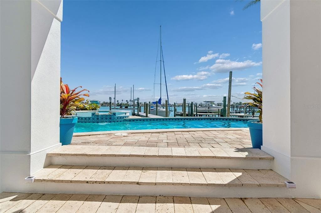 874 BAY POINT DRIVE, MADEIRA BEACH, FL 33708 — zdjęcie 3
