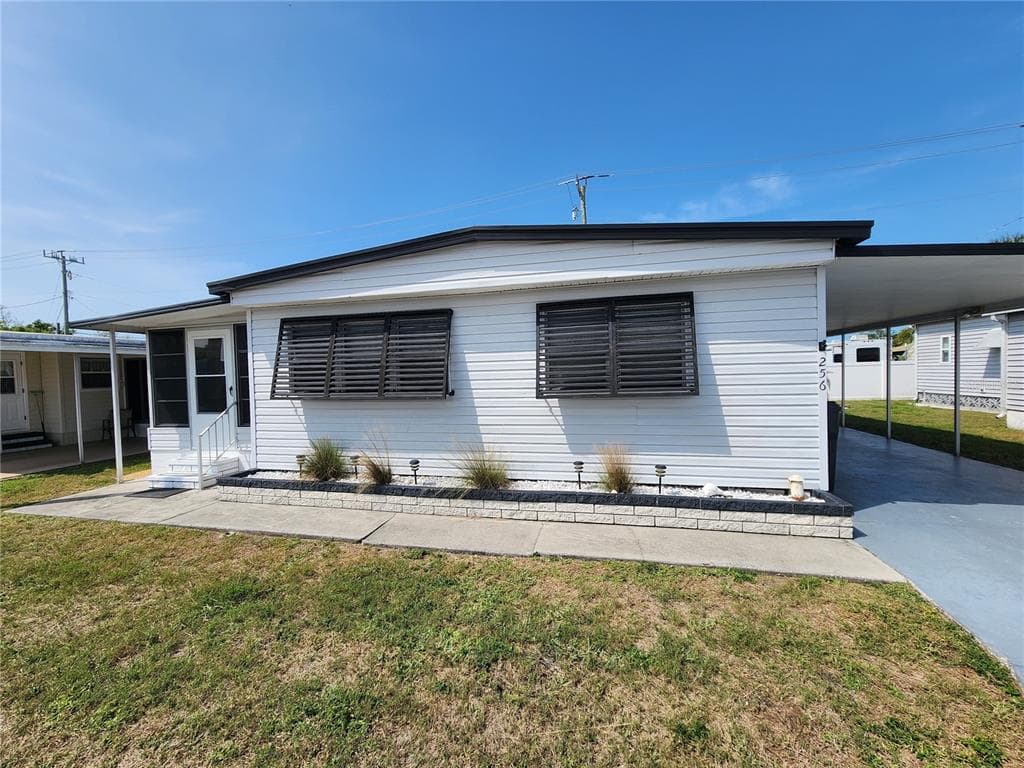808 53RD AVENUE E # 256, BRADENTON, FL 34203