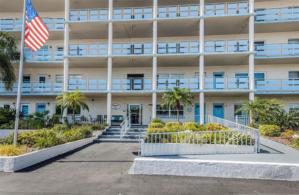 2850 59TH STREET S # 204, GULFPORT, FL 33707 — zdjęcie 2