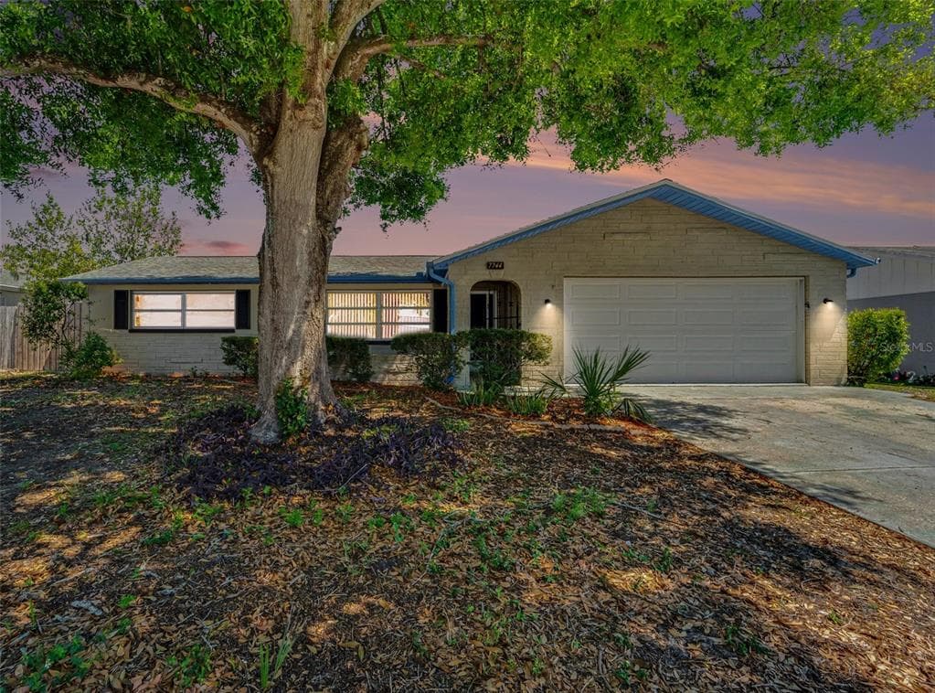 7744 WATERFORD STREET, NEW PORT RICHEY, FL 34653