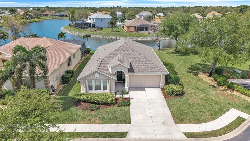24483 LAKESIDE MANOR, PORT CHARLOTTE, FL 33980