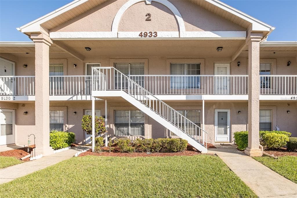 4933 MYRTLE OAK DRIVE # 23, NEW PORT RICHEY, FL 34653