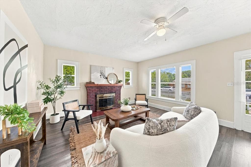 4026 4TH AVENUE S, ST PETERSBURG, FL 33711 — zdjęcie 3