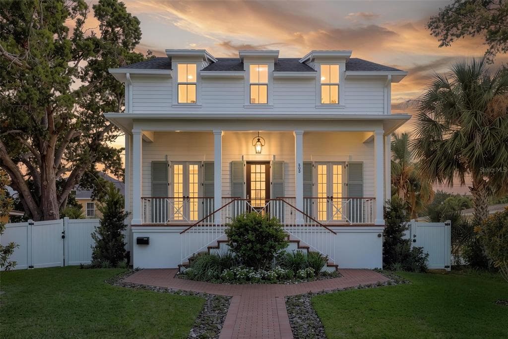 808 39TH AVENUE NE, ST PETERSBURG, FL 33703