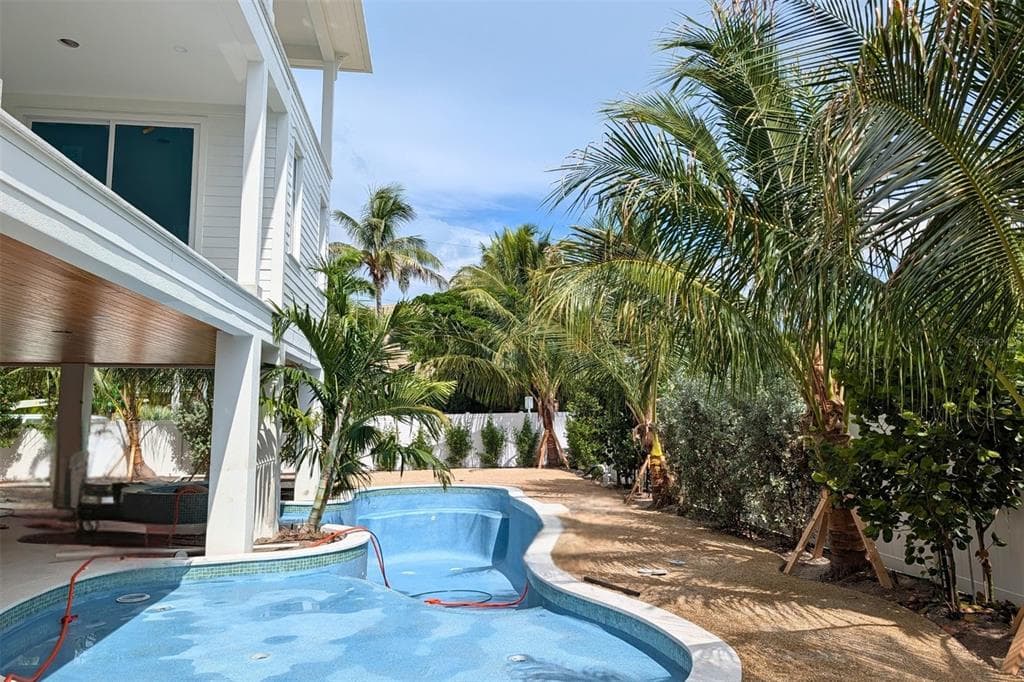 107 TUNA STREET, ANNA MARIA, FL 34216 — zdjęcie 3
