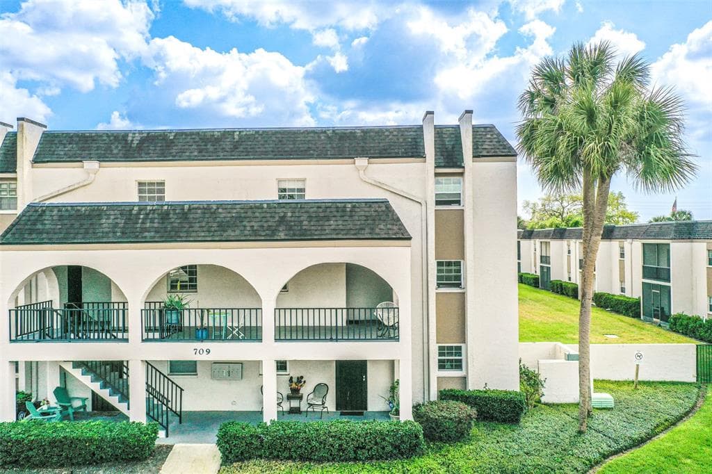 709 RUSSELL LANE # 222, BRANDON, FL 33510