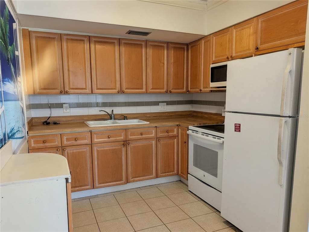11620 PARK BOULEVARD # 209, SEMINOLE, FL 33772 — zdjęcie 5