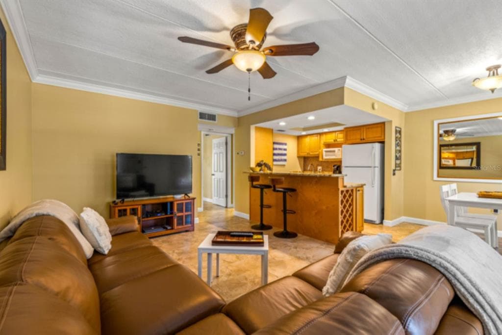 8911 BLIND PASS ROAD # 223, ST PETE BEACH, FL 33706 — zdjęcie 4