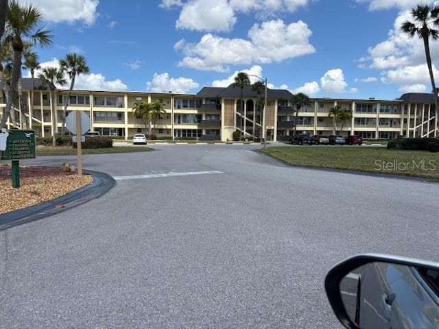 4700 COVE CIRCLE # 203, ST PETERSBURG, FL 33708