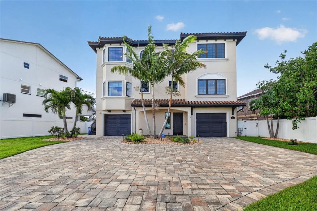 13 TREASURE LN, TREASURE ISLAND, FL 33706