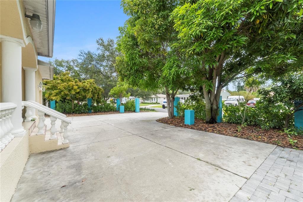 1701 38TH AVENUE, ST PETERSBURG, FL 33713 — zdjęcie 5