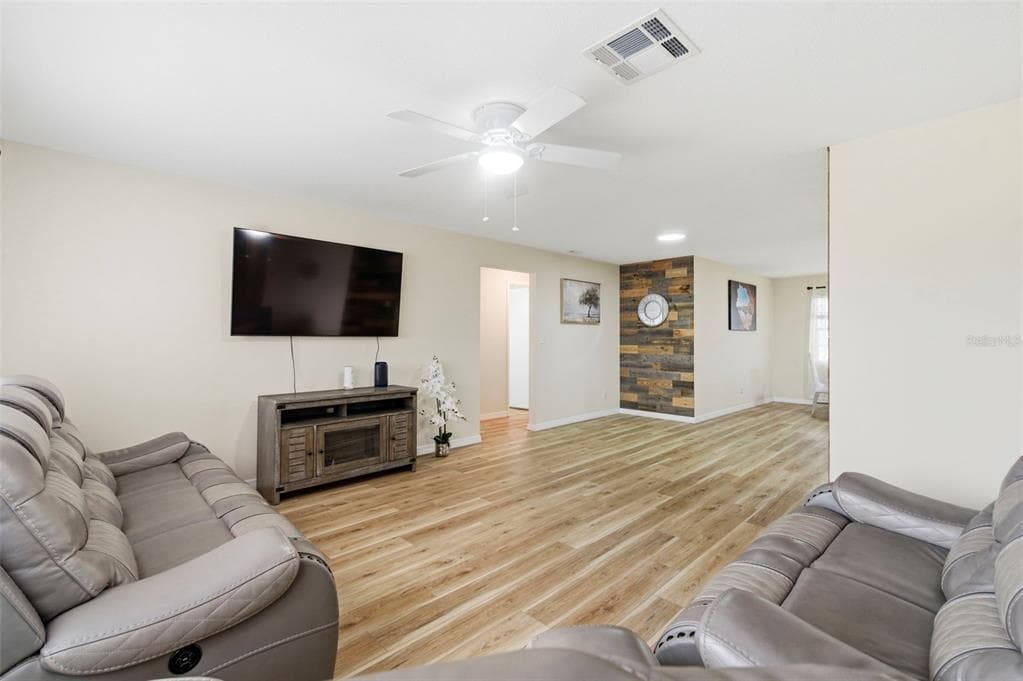 3022 JACKSON DRIVE, HOLIDAY, FL 34691 — zdjęcie 4