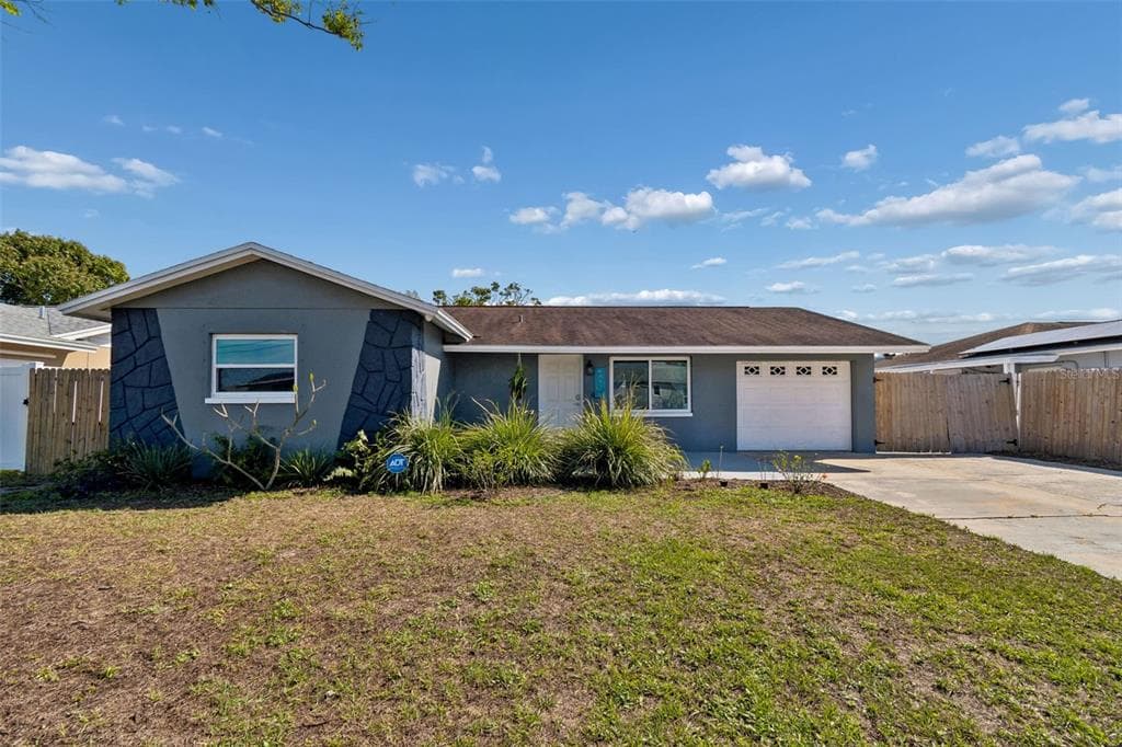 6882 62ND AVENUE N, PINELLAS PARK, FL 33781