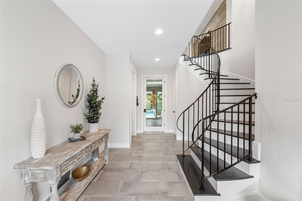 124 FOREST HILLS DRIVE, REDINGTON SHORES, FL 33708 — zdjęcie 4