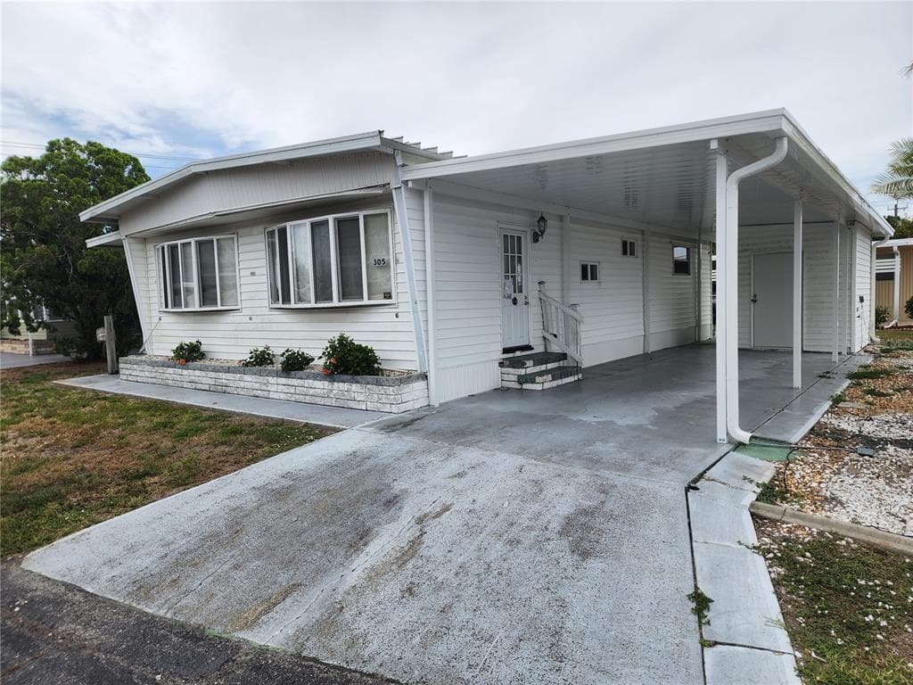 305 BATAN COURT, BRADENTON, FL 34207