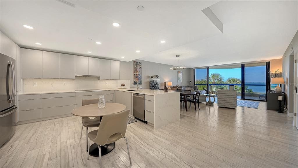 2120 HARBOURSIDE DRIVE # 623, LONGBOAT KEY, FL 34228 — zdjęcie 5