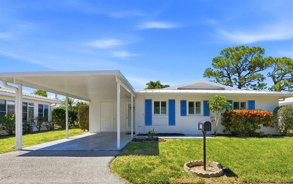 215 FAIR WINDS DRIVE # 215, NOKOMIS, FL 34275