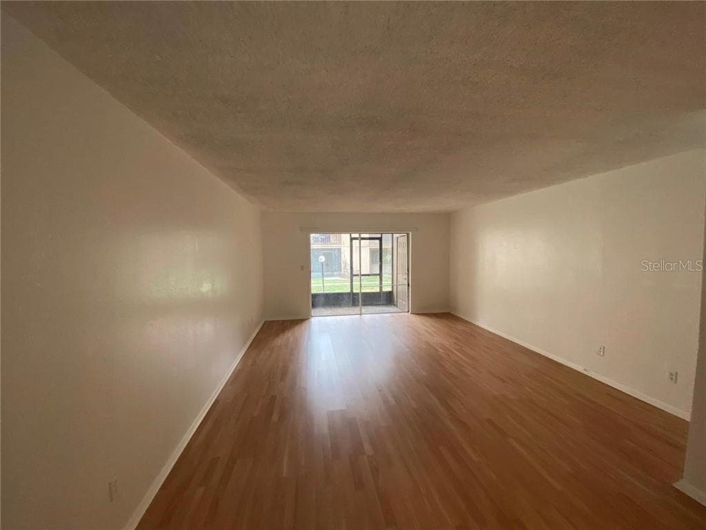 7508 PRESLEY PLACE # 100, TAMPA, FL 33617 — zdjęcie 2