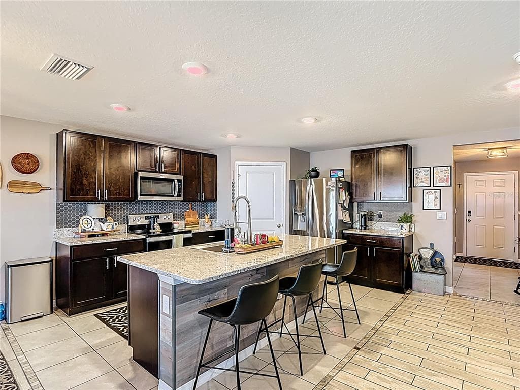 38287 SONNET LANDING AVENUE, ZEPHYRHILLS, FL 33540 — zdjęcie 5