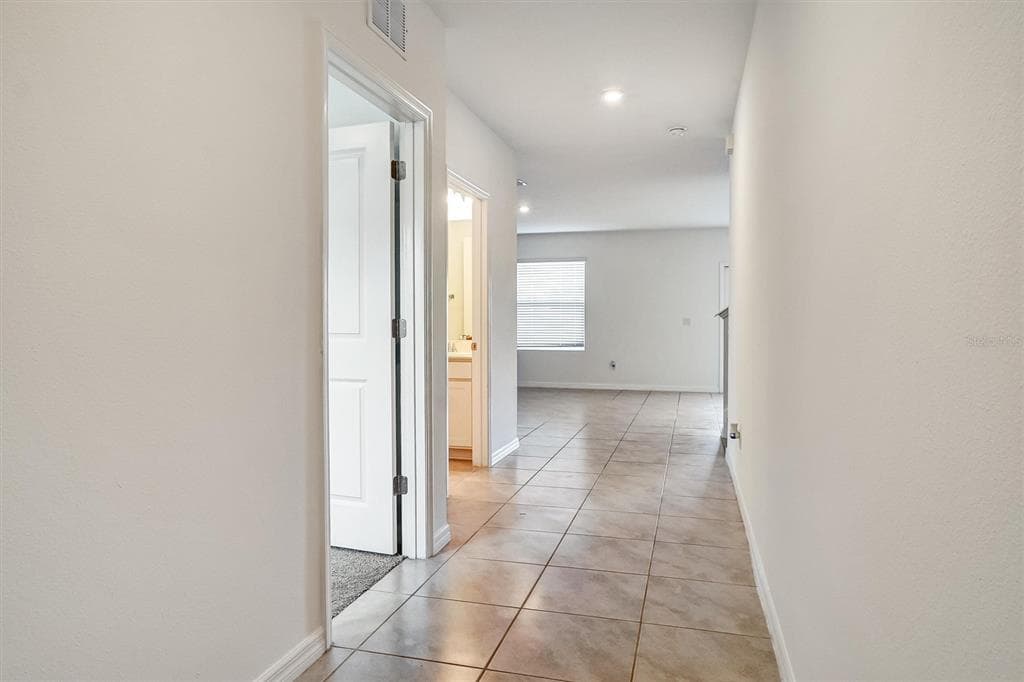 6803 BRANHAM MILL COURT, ZEPHYRHILLS, FL 33542 — zdjęcie 3