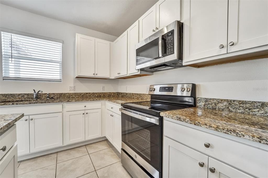 6803 BRANHAM MILL COURT, ZEPHYRHILLS, FL 33542 — zdjęcie 5