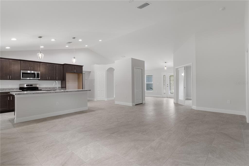 11367 LATCHWOOD AVENUE, WEEKI WACHEE, FL 34614 — zdjęcie 3