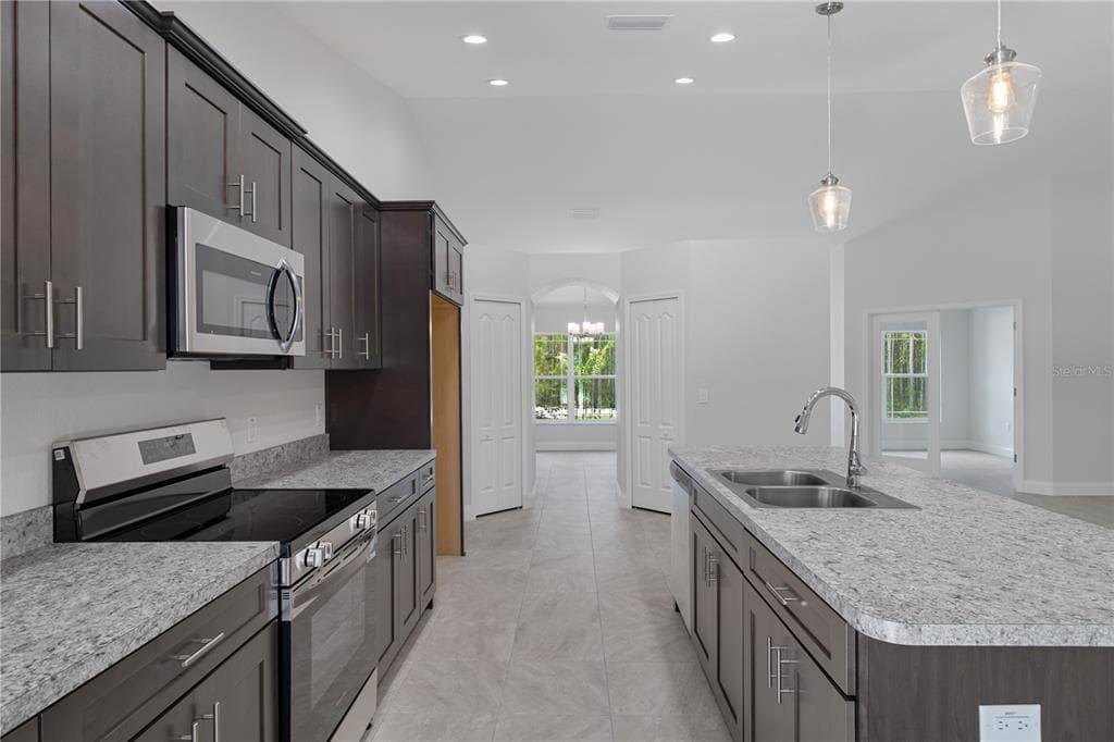 11367 LATCHWOOD AVENUE, WEEKI WACHEE, FL 34614 — zdjęcie 5